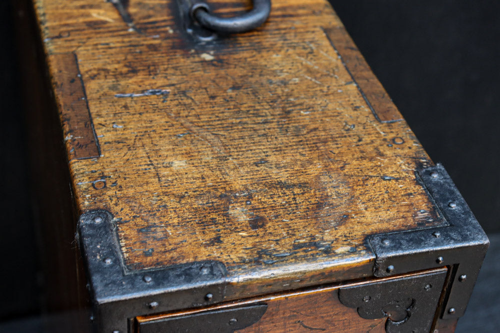 文政13年(1830) 稀少!! 歴史が刻まれた手提げ金庫　DC8112