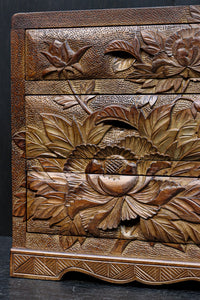 迫力ある花模様が素晴らしい日光彫の小引き出し　DC8113