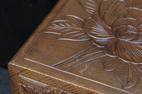 多種多様な花が美しく描かれた日光彫の小引き出し　DC8114