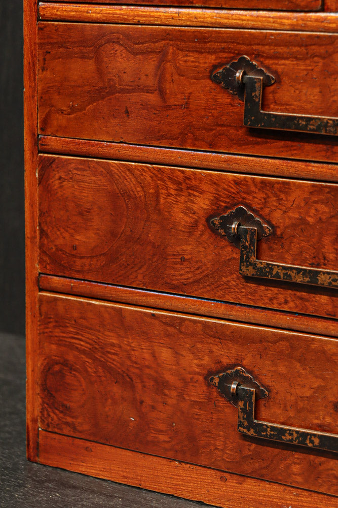 優美な杢目で華やかな針箱　DC8118