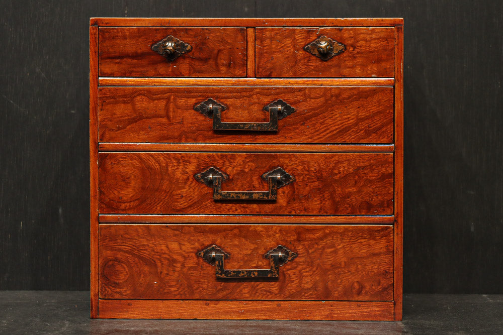 優美な杢目で華やかな針箱　DC8118