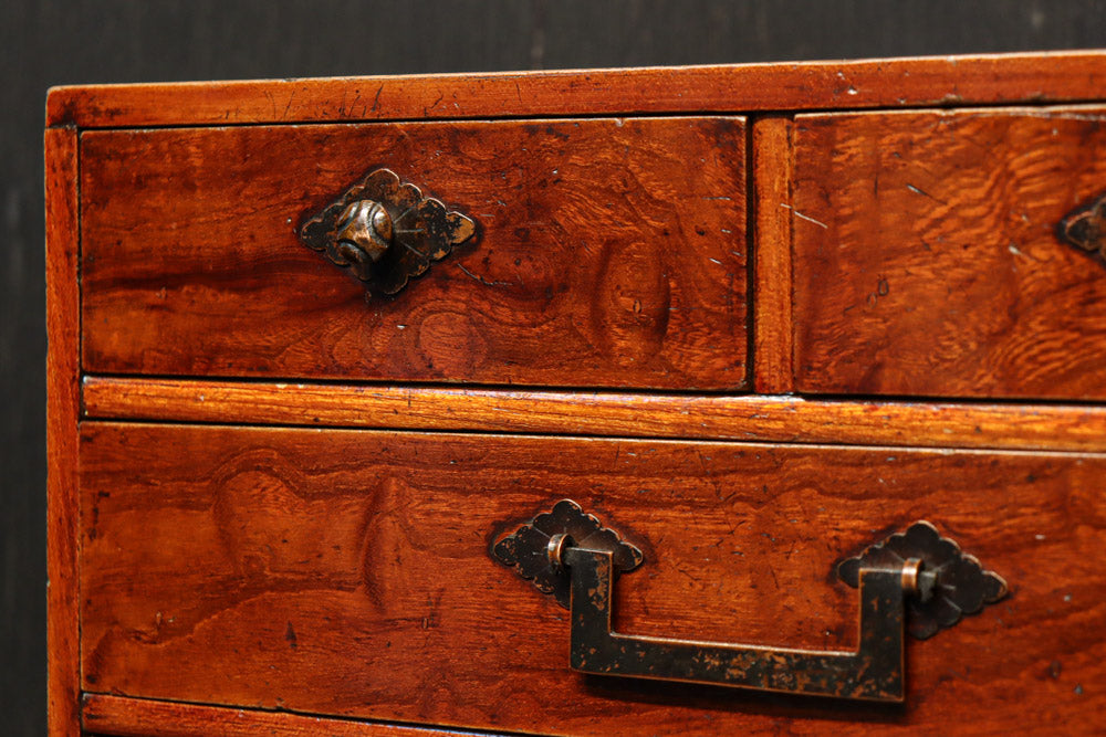 優美な杢目で華やかな針箱　DC8118