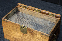 美しい杢目に金具の風格漂う桑材硯箱　DC8120