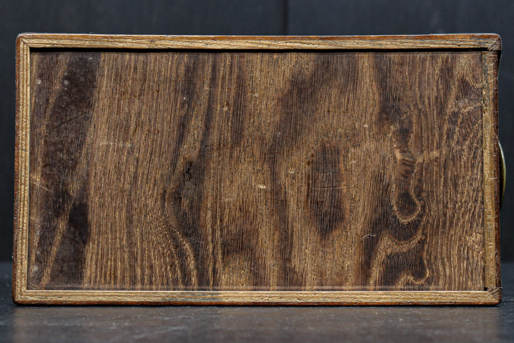 美しい杢目に金具の風格漂う桑材硯箱　DC8120