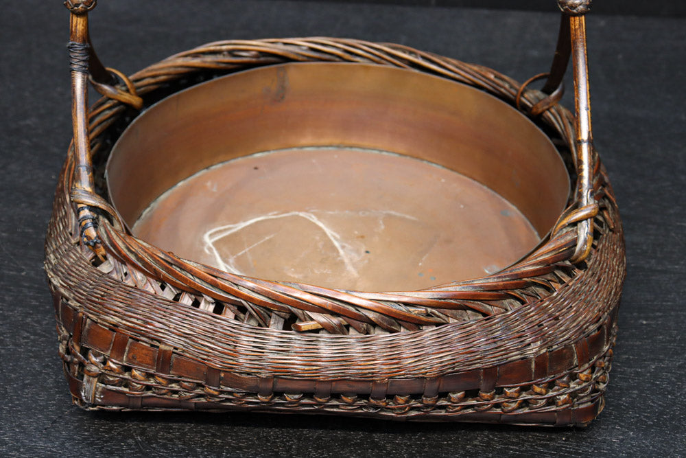 空間を上品に飾り立ててくれる花カゴ　DC8129