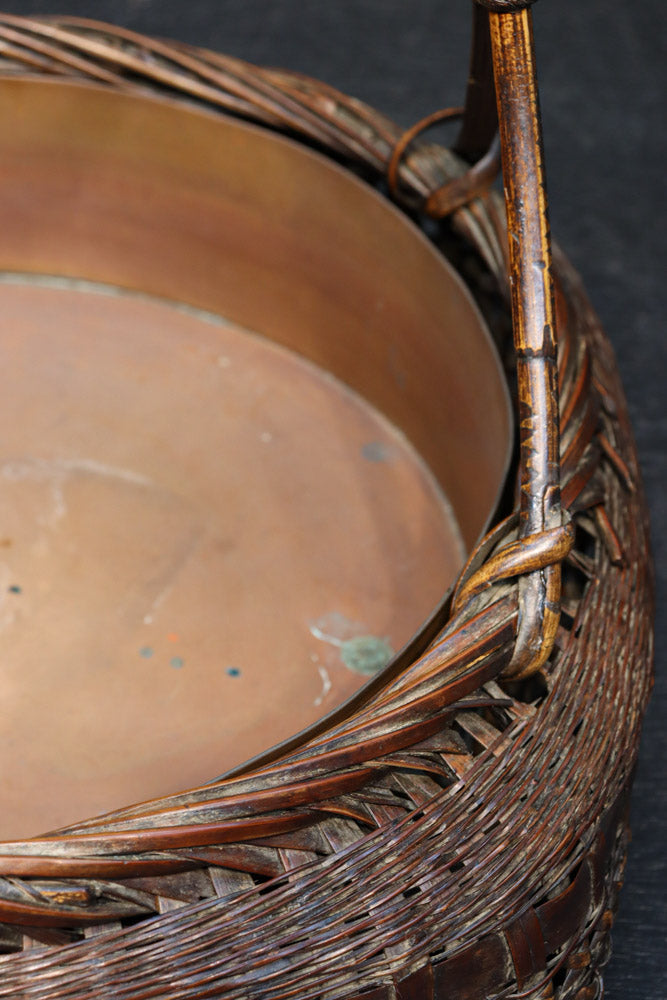 空間を上品に飾り立ててくれる花カゴ　DC8129