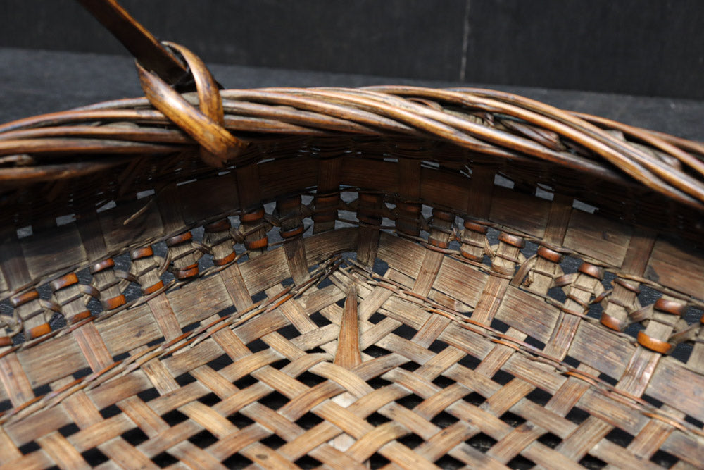 空間を上品に飾り立ててくれる花カゴ　DC8129