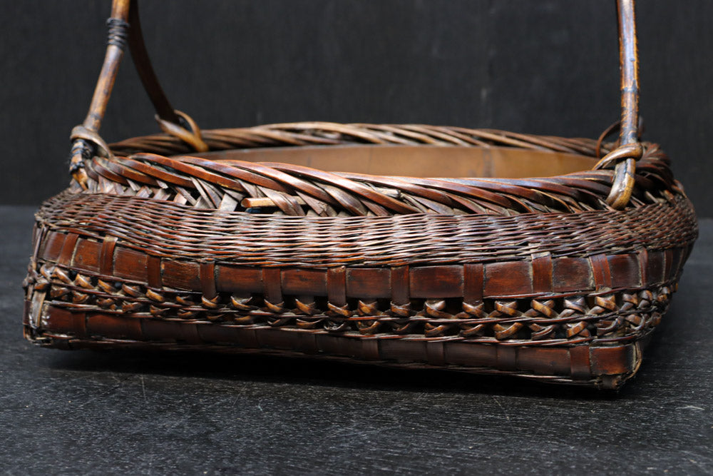 空間を上品に飾り立ててくれる花カゴ　DC8129