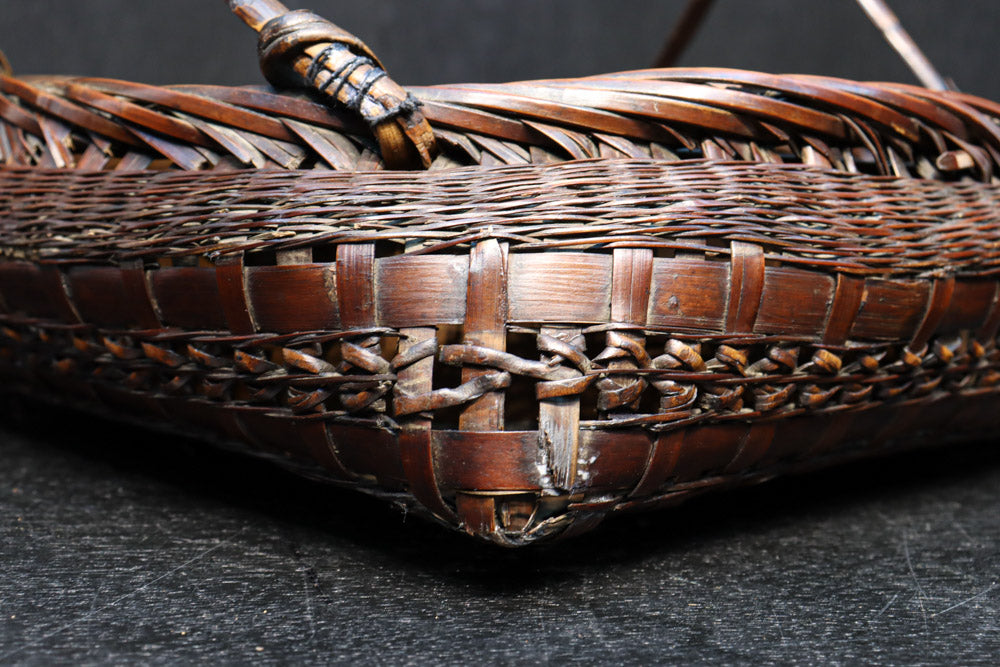 空間を上品に飾り立ててくれる花カゴ　DC8129