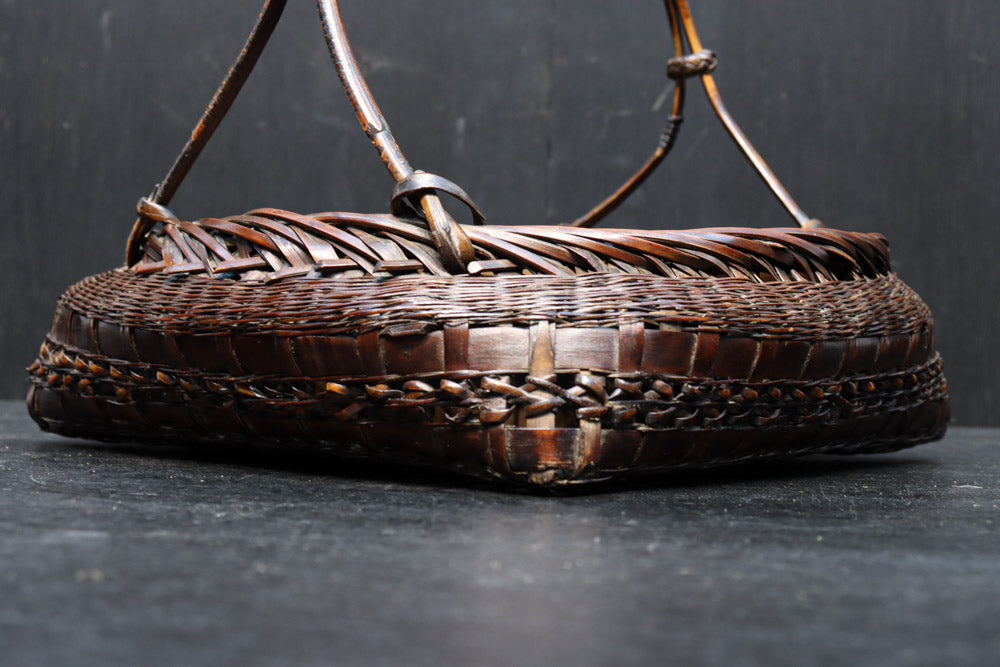 空間を上品に飾り立ててくれる花カゴ　DC8129