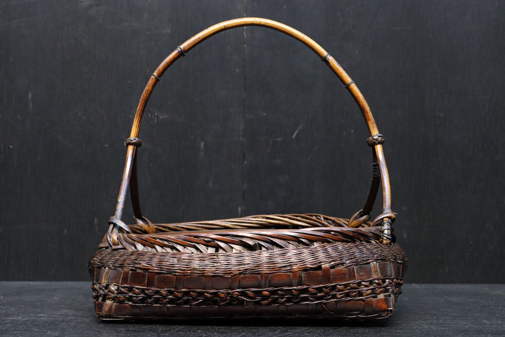 空間を上品に飾り立ててくれる花カゴ　DC8129