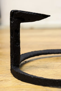 3本爪で貫録の佇まいをした五徳　DC8131