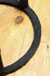 3本爪で貫録の佇まいをした五徳　DC8131