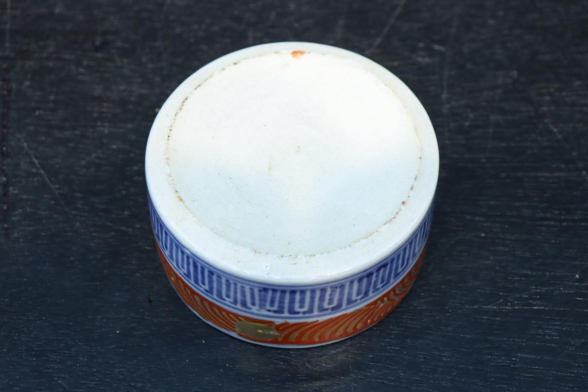 彩り艶やかな陶器の蓋付き小物入れ　DC8133