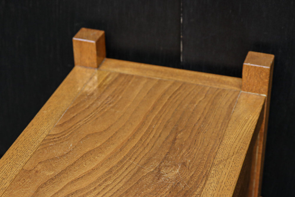 4枚引き戸のごく小さな置き床　DC8134