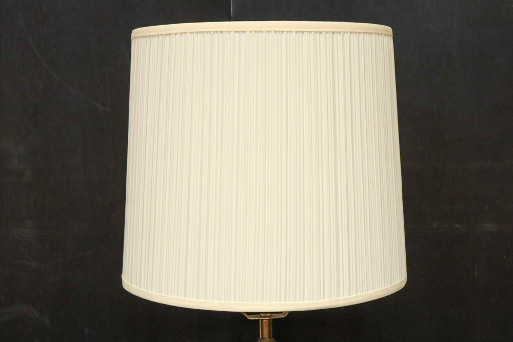 色絵錦手の華やかな彩りのスタンドライト　DC8138