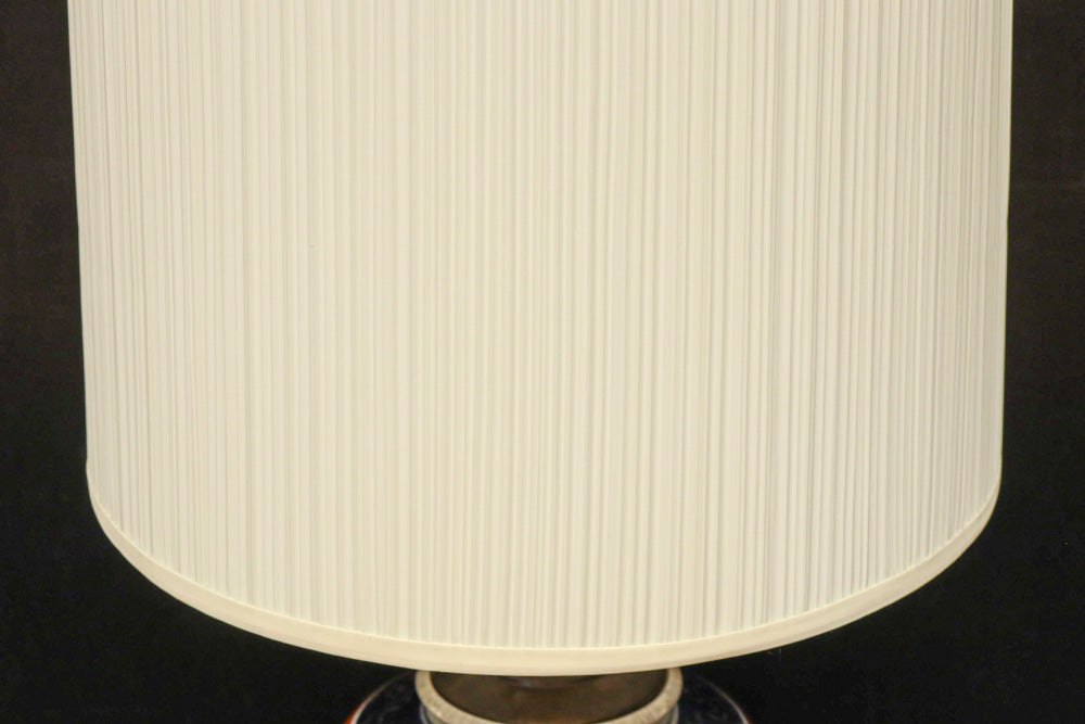 色絵錦手の華やかな彩りのスタンドライト　DC8138