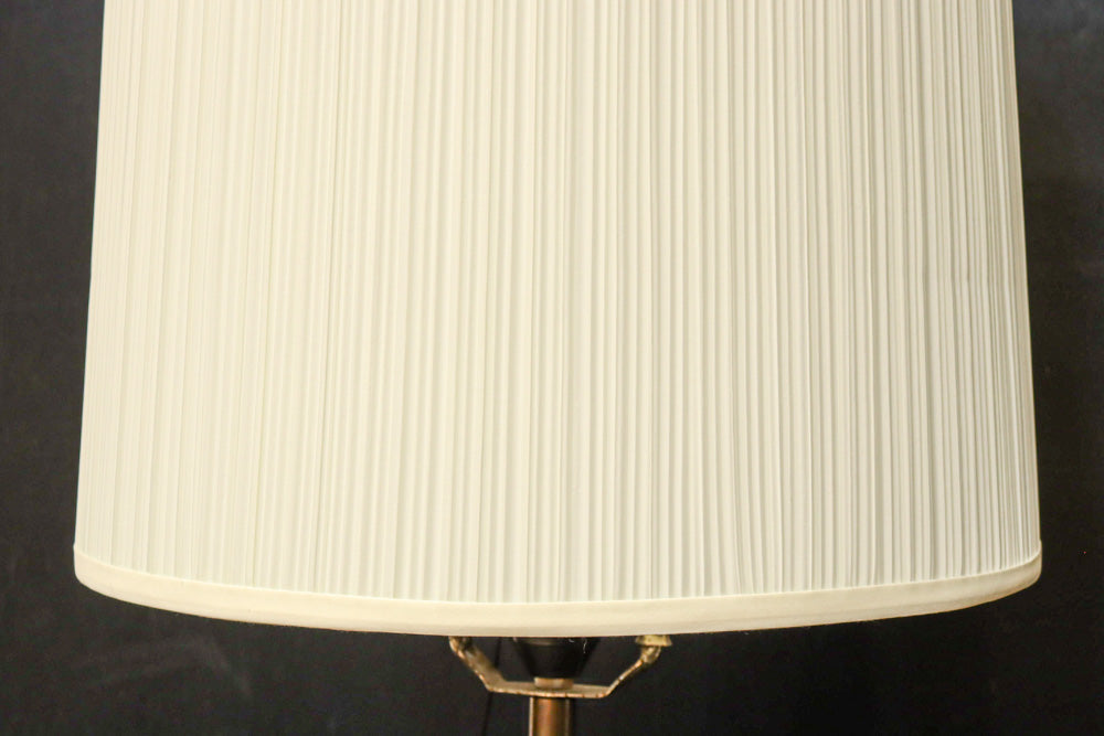 色絵錦手の華やかな彩りのスタンドライト　DC8138