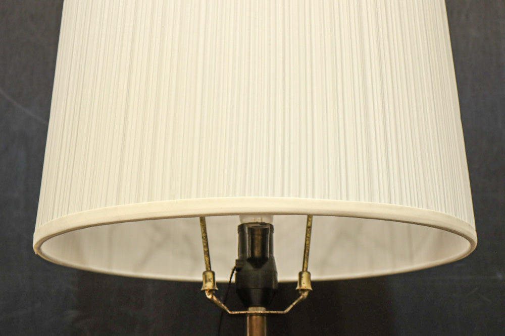 色絵錦手の華やかな彩りのスタンドライト　DC8138