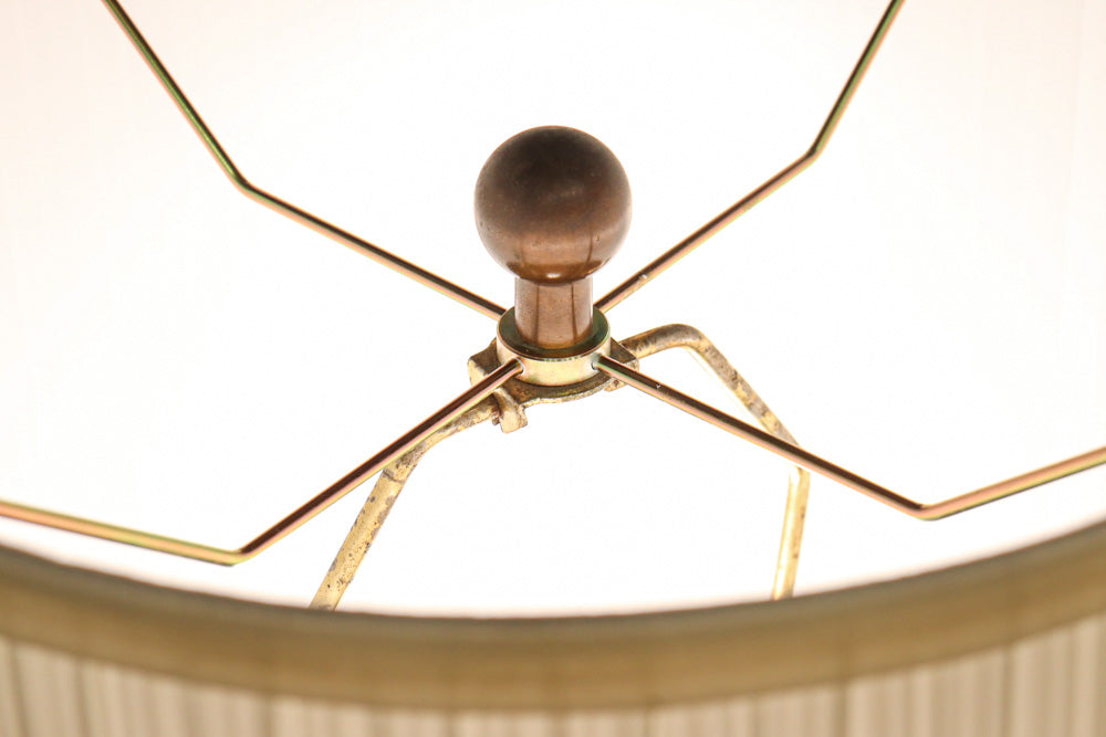 色絵錦手の華やかな彩りのスタンドライト　DC8138