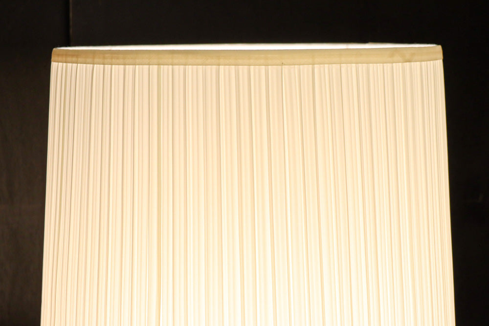 色絵錦手の華やかな彩りのスタンドライト　DC8138