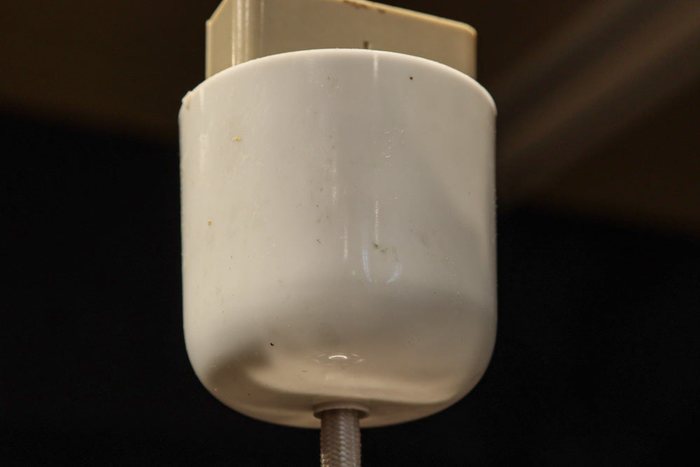 可愛らしい丸い花柄模様が並ぶレトロなステンドグラス電笠　DC8142