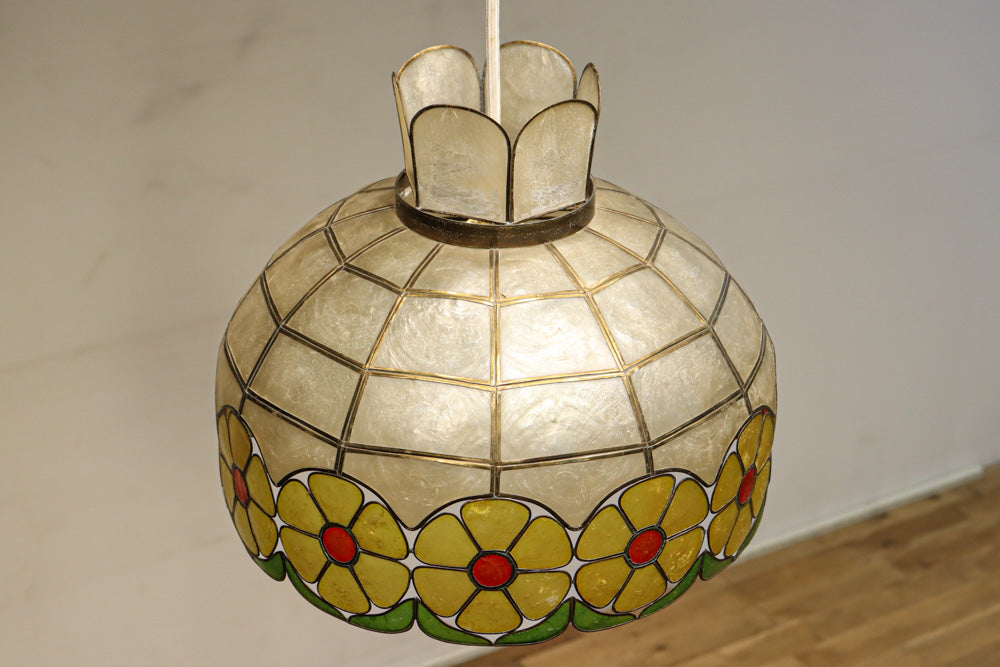 可愛らしい丸い花柄模様が並ぶレトロなステンドグラス電笠　DC8142