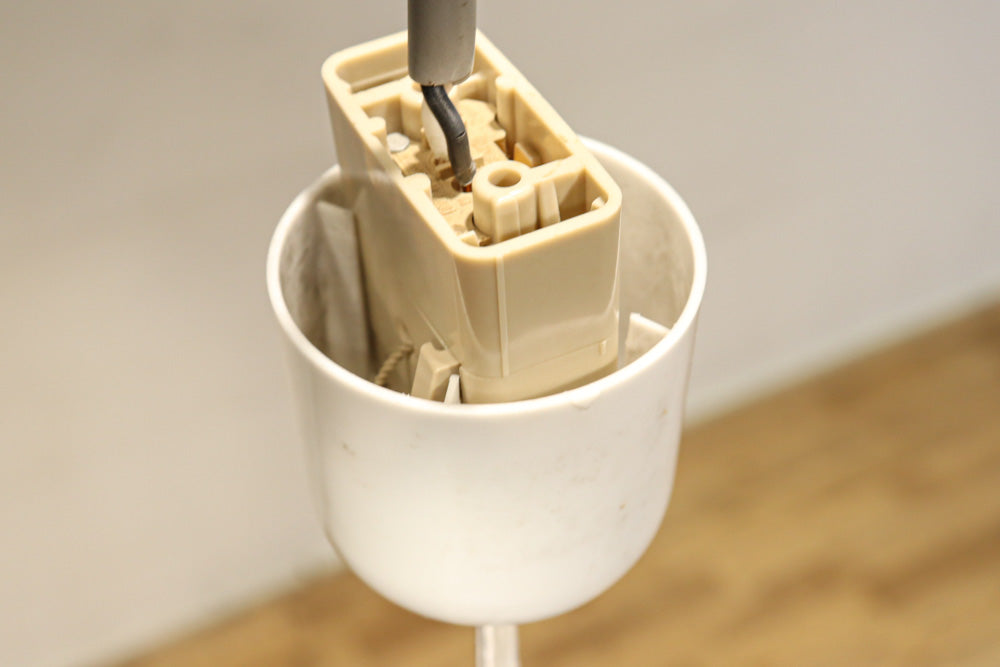 可愛らしい丸い花柄模様が並ぶレトロなステンドグラス電笠　DC8142