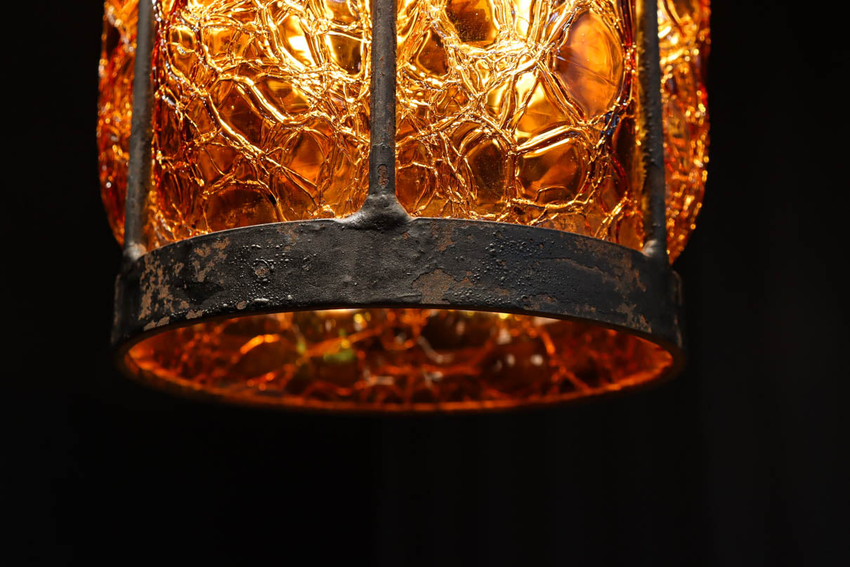 アンバーガラスが温かな輝きを放つ電笠　DC8143　在庫3個