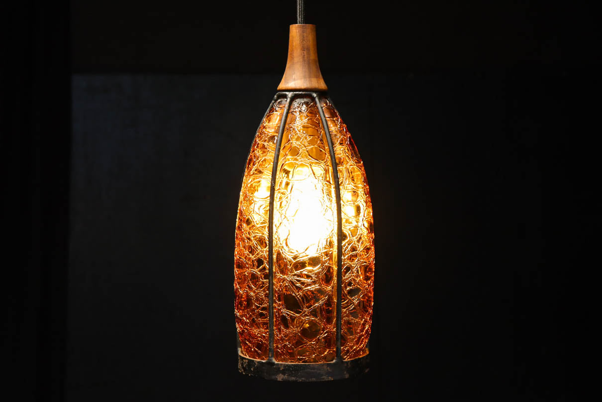 アンバーガラスが温かな輝きを放つ電笠　DC8143　在庫3個