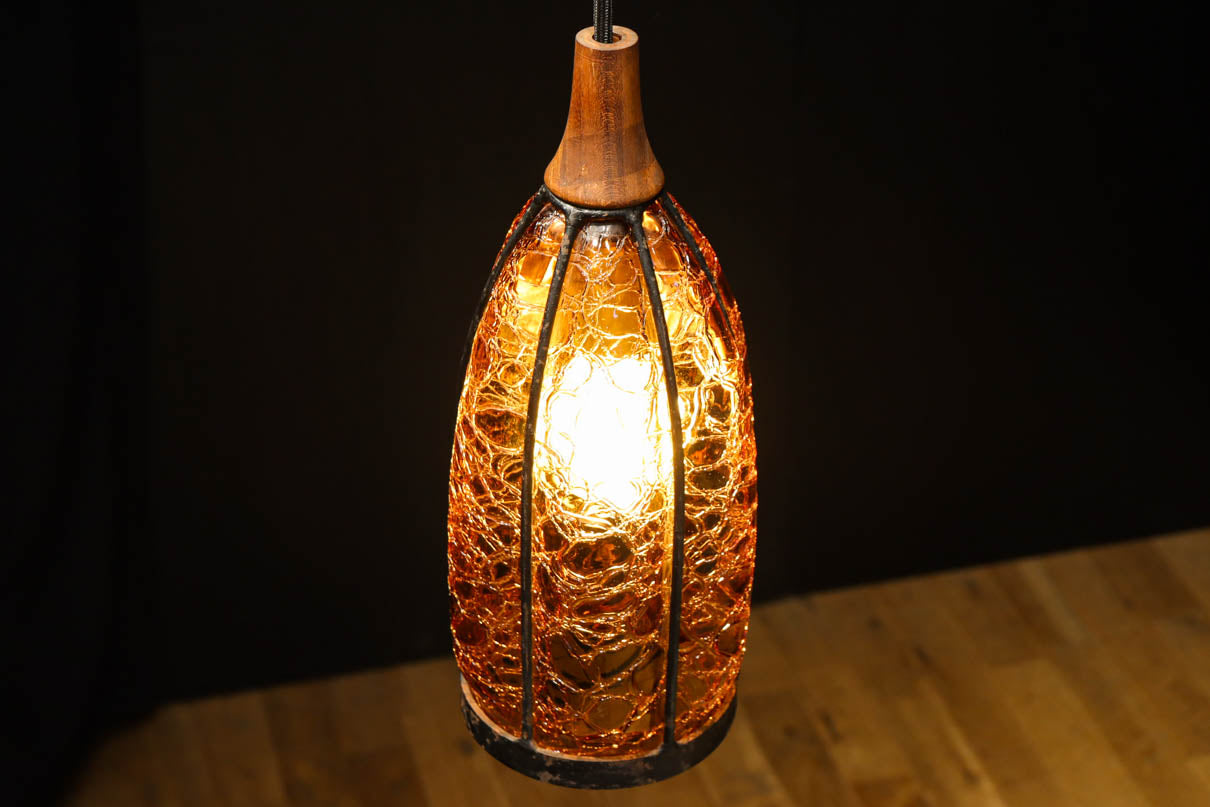 アンバーガラスが温かな輝きを放つ電笠　DC8143　在庫3個