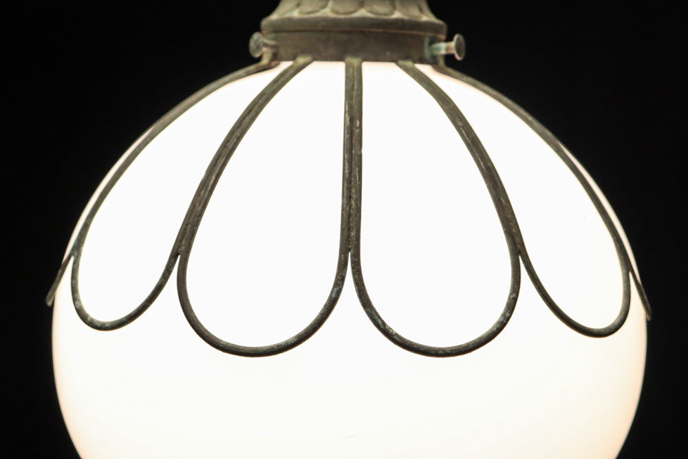 エレガントな金具フレームが素敵な電笠　DC8145