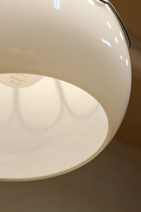 エレガントな金具フレームが素敵な電笠　DC8145