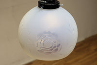 【ご精算用】オパールセントに大輪のお花の透かし模様が優雅に浮かぶ電笠　DC8146