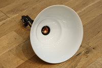 可愛らしい紅葉の絵柄が映えるノリタケの電笠　DC8147