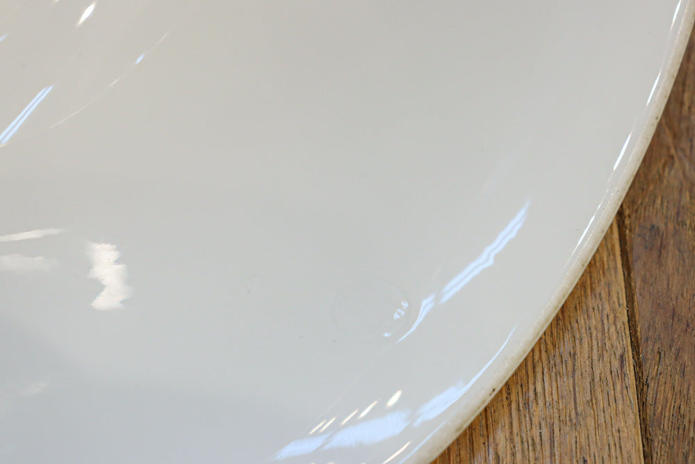 可愛らしい紅葉の絵柄が映えるノリタケの電笠　DC8147