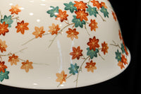 可愛らしい紅葉の絵柄が映えるノリタケの電笠　DC8147