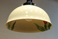 内面に花柄模様が描かれたノリタケの電笠　DC8148