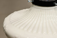 プレス模様が可愛らしい懐かし味のある電笠　DC8151