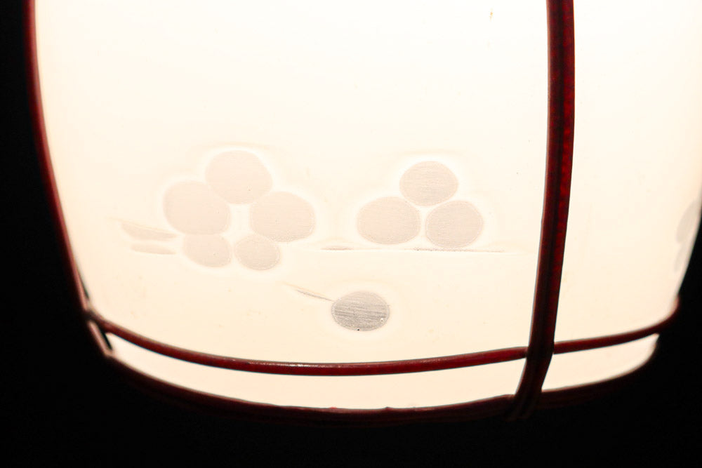 梅の花の透かし絵柄で風流な電笠　DC8152