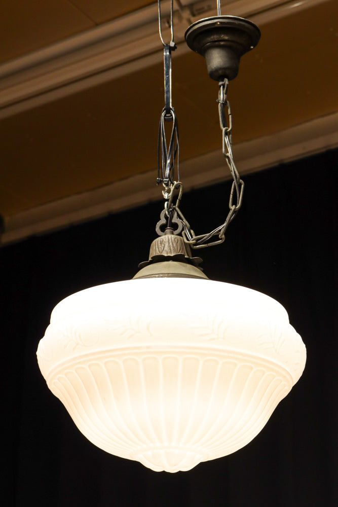 大正浪漫!!の雰囲気漂う大型サイズのシャンデリア　DC8154