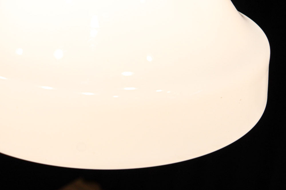 丸みを帯びたシンプルデザインが魅力な電笠　DC8155