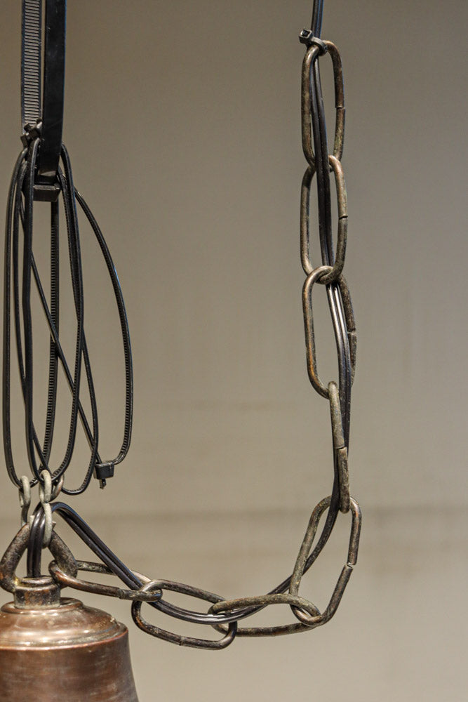 丸みを帯びたシンプルデザインが魅力な電笠　DC8155