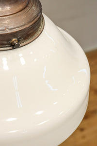 丸みを帯びたシンプルデザインが魅力な電笠　DC8155