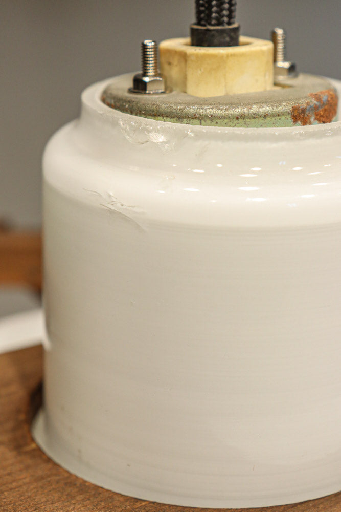 六角形の木枠が和モダンに飾る電笠　DC8159