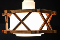 六角形の木枠が和モダンに飾る電笠　DC8159