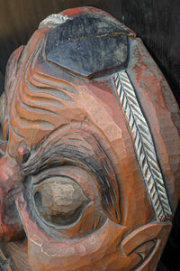 大型!! 珍品!! 気迫溢れる表情の風格ある木彫の大きな天狗面　DC8160