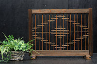 小サイズ!! 菱の縦霞模様が浮かぶ欄間の小型衝立　DC8162