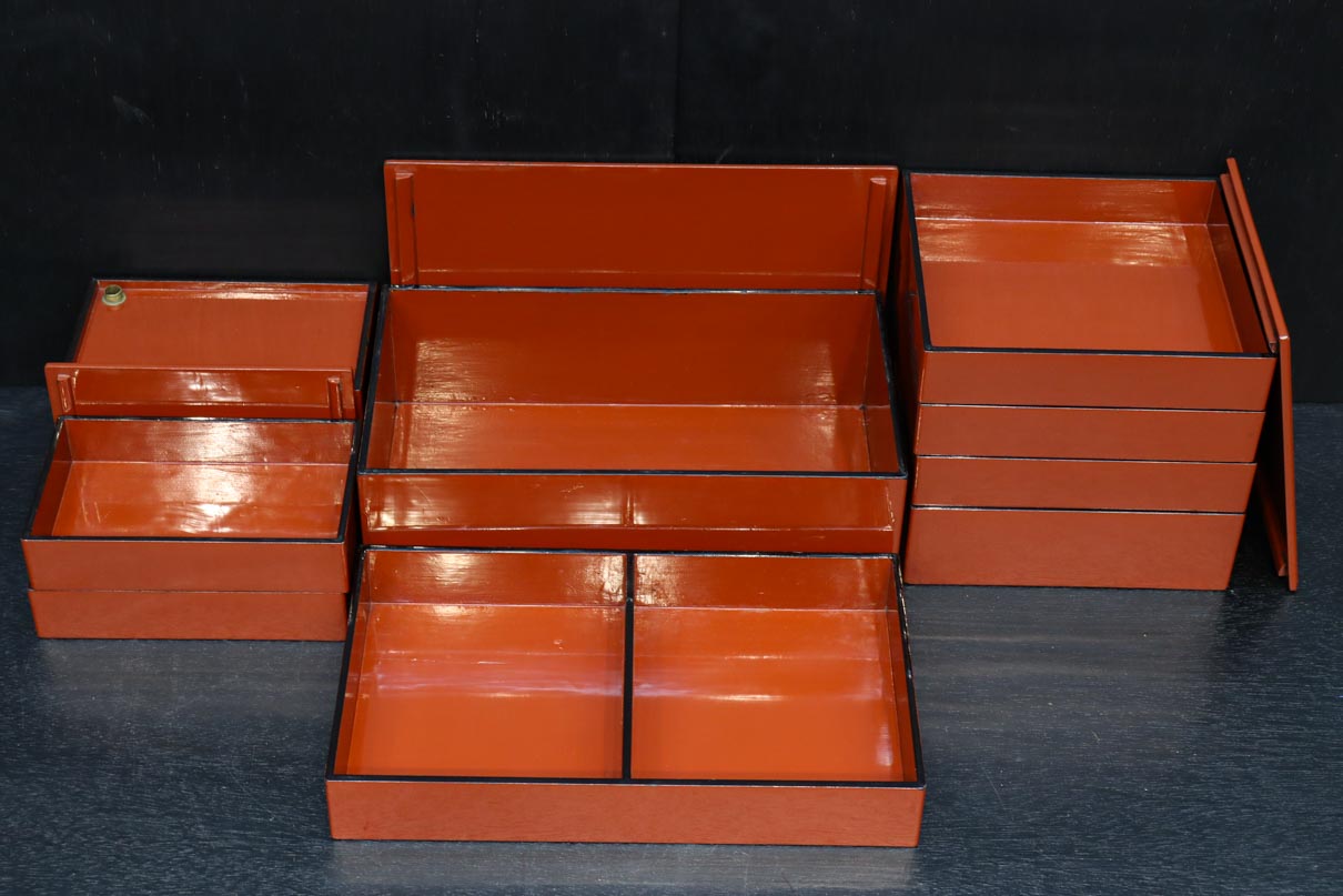 珍品!! 朱漆で整えた多種の箱を揃えた重箱セット DC8175 在庫1組