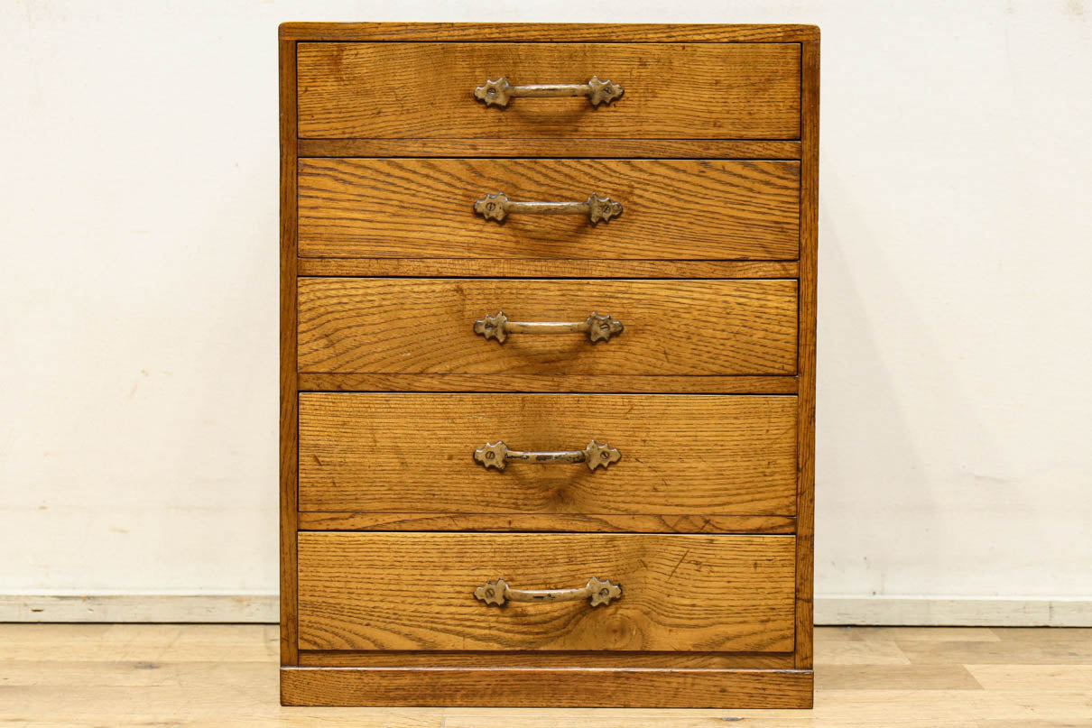 書類整理に使い勝手の良い小引き出し　DC8178